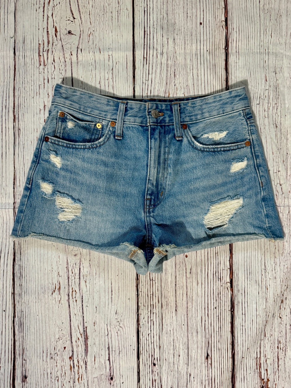 Madewell Light Blue Distressed Denim Relaxed Wash Size 26 Cutoff Shorts